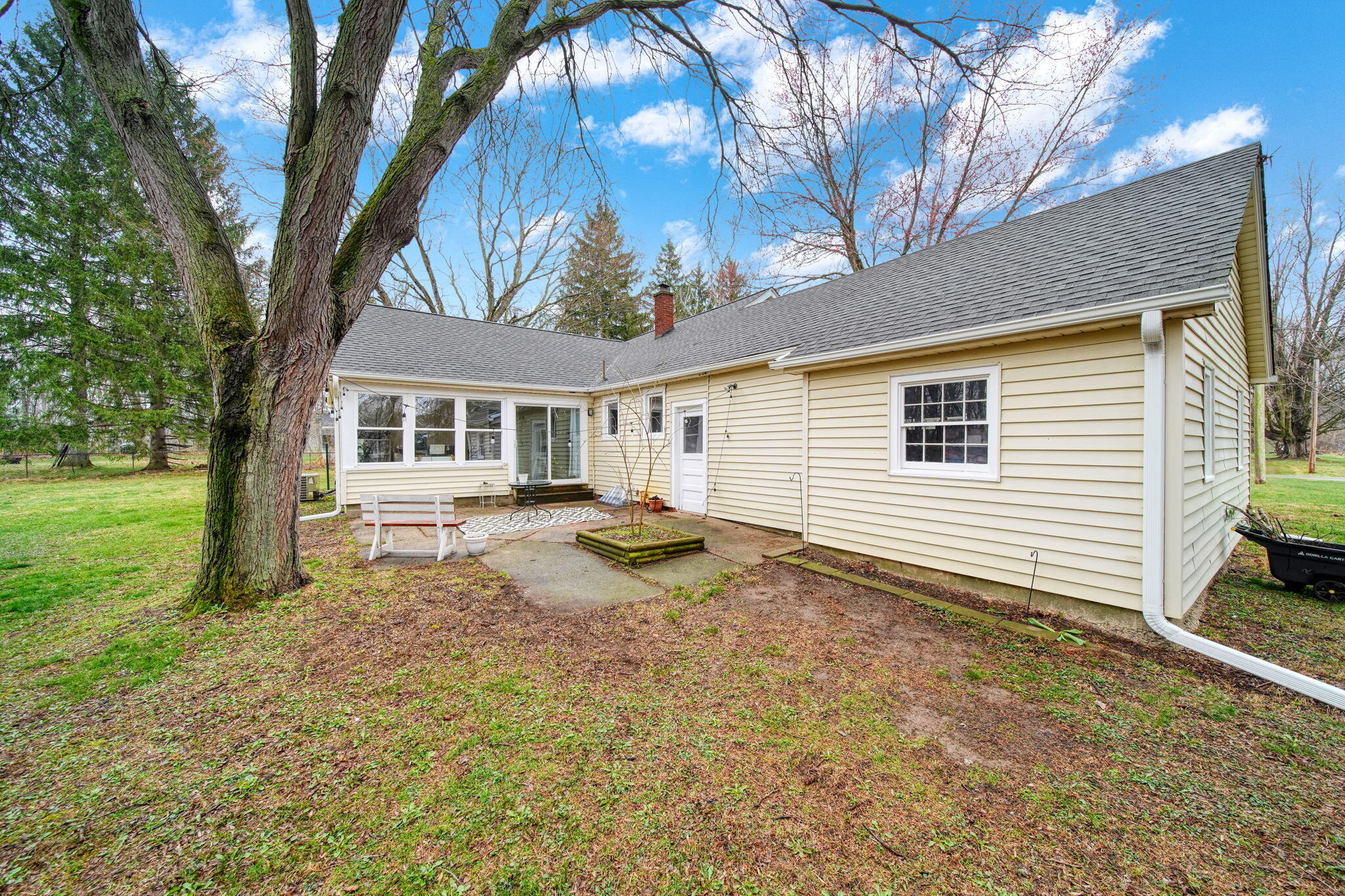 3032 Hendee Road Jackson, MI 49201 - Photo 37 of 41 38