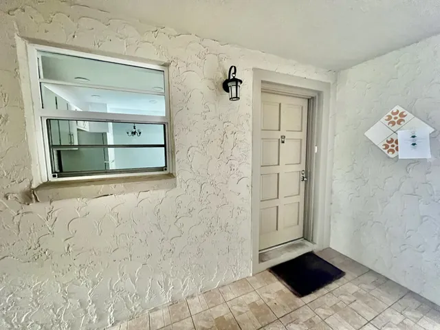 $1,750 | 1000 Northwest 13th Street, Unit 113A, Boca Raton, FL 33486