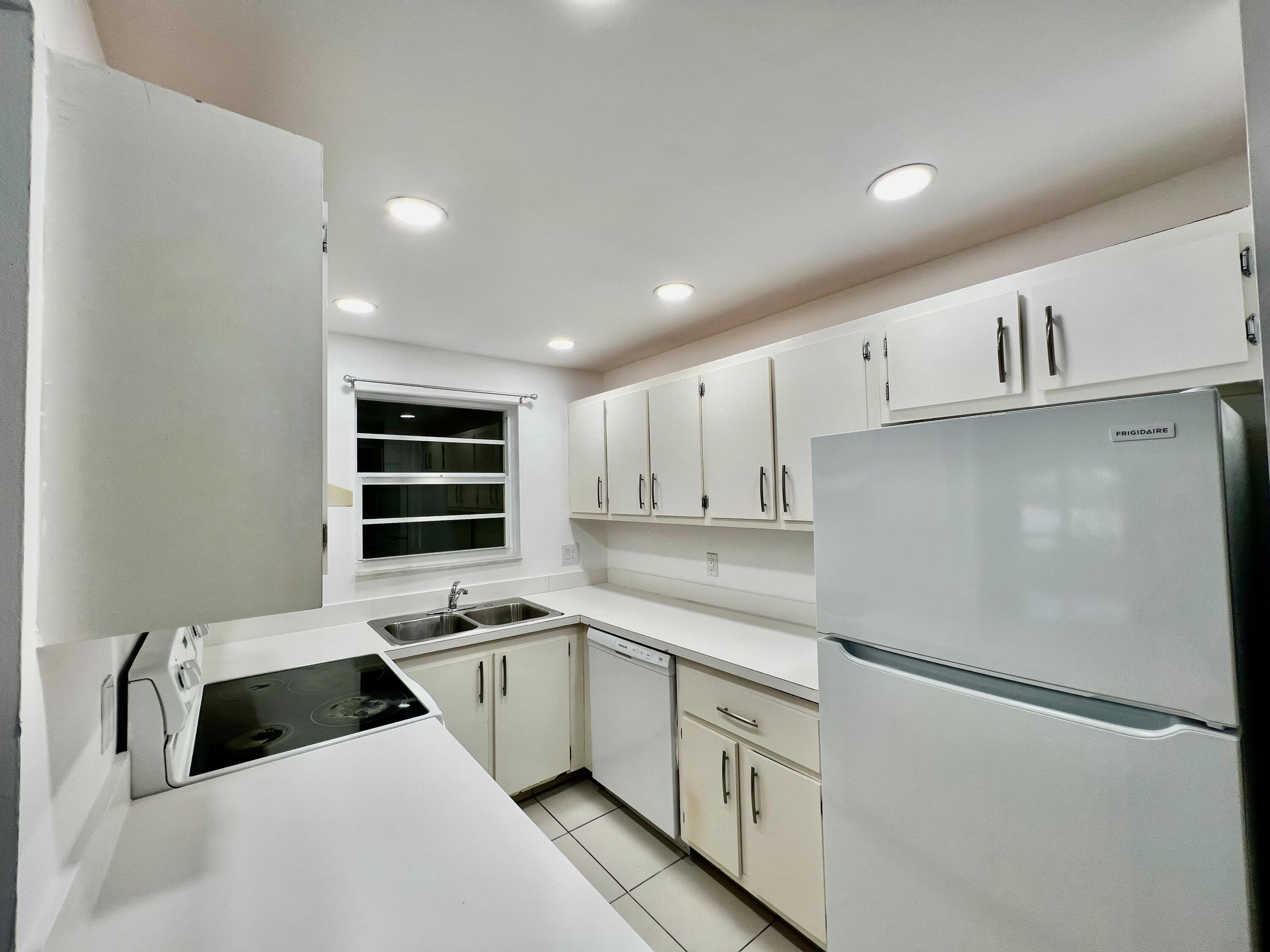 1000 Northwest 13th Street, Unit 113A Boca Raton, FL 33486 - Photo 6 of 21 6