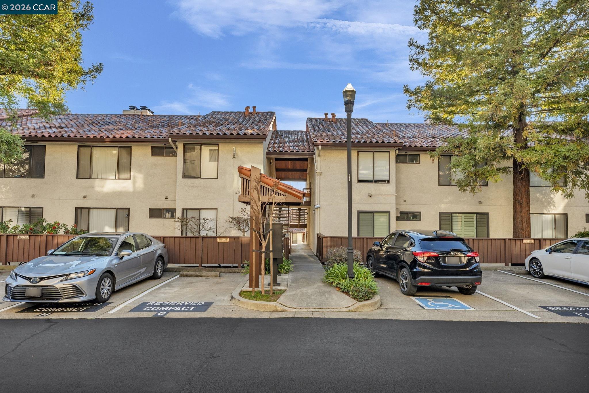 22135 Sevilla Road, Unit 32 Hayward, CA 94541 - Photo 2 of 50