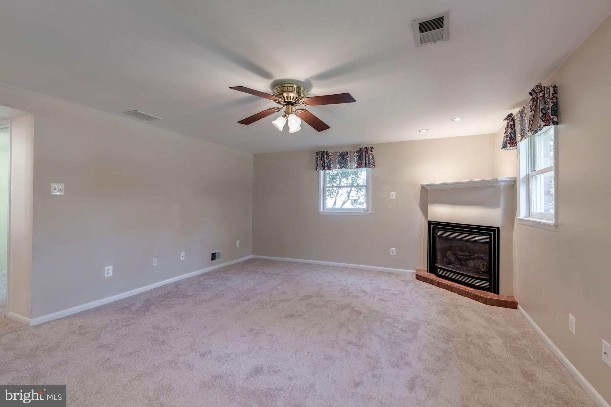 6912 Gillings Road Springfield, VA 22152 - Photo 17 of 28 Family Room
