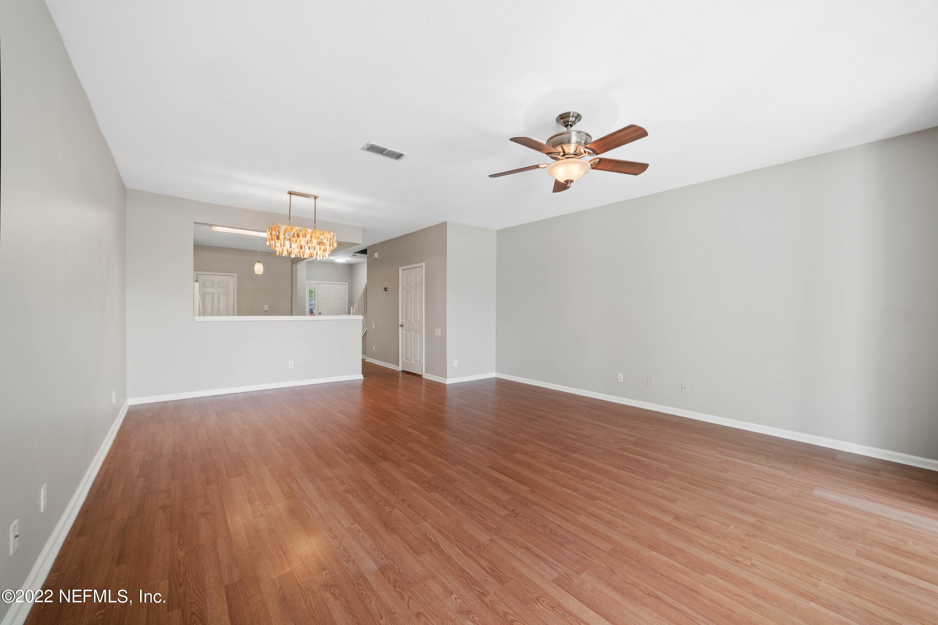 7990 Baymeadows Road East, Unit 1203 Jacksonville, FL 32256 - Photo 6 of 37 Living room