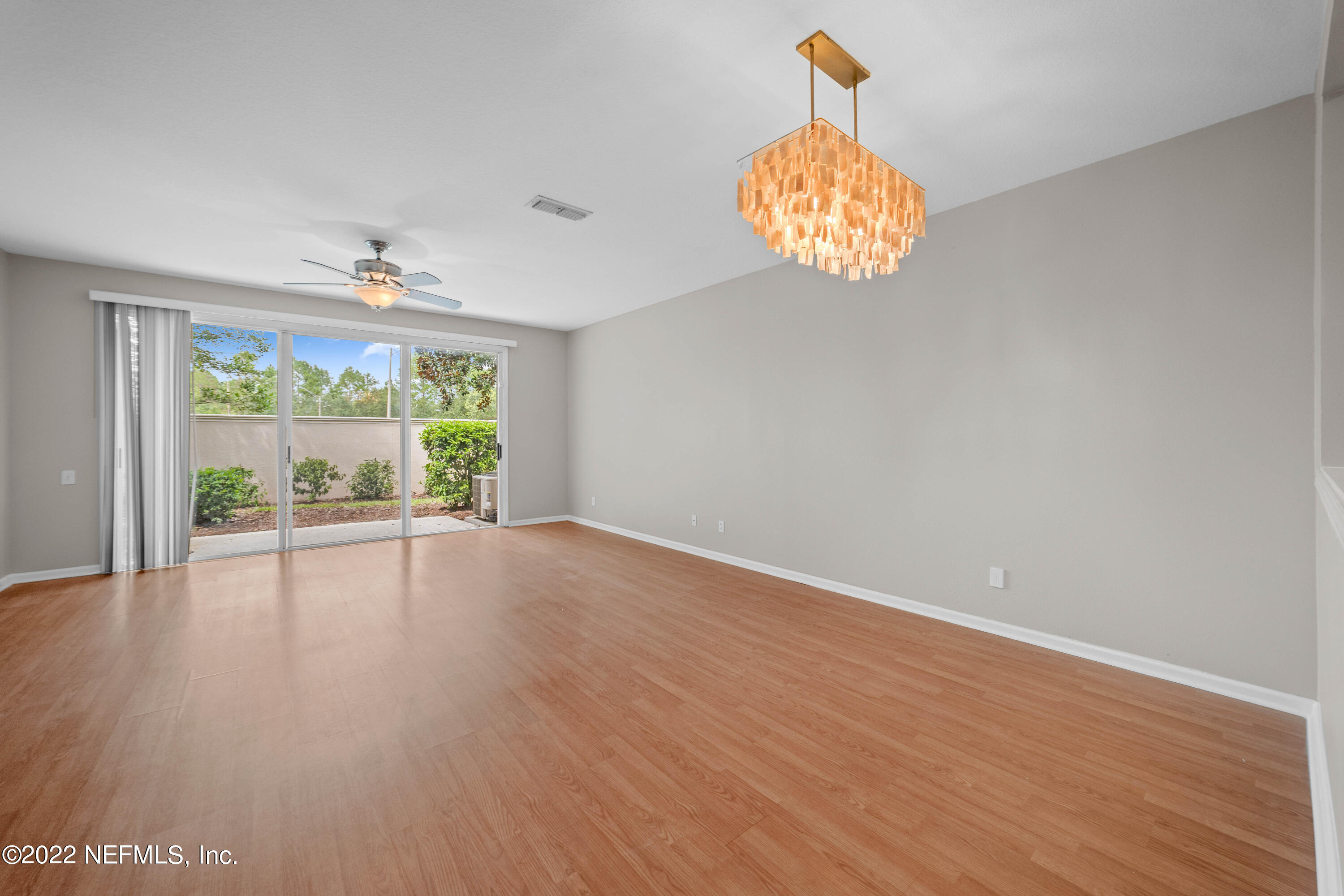7990 Baymeadows Road East, Unit 1203 Jacksonville, FL 32256 - Photo 8 of 37 Living room