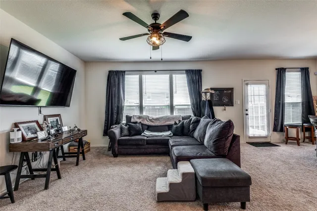 $329,000 | 115 Schuylerville Drive, Elgin, TX 78621