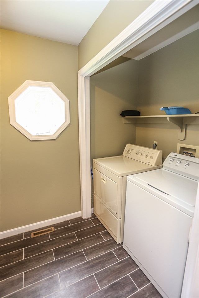 104 Hatfield Road Weare, NH 03281 - Photo 17 of 40 Gallery Image 17