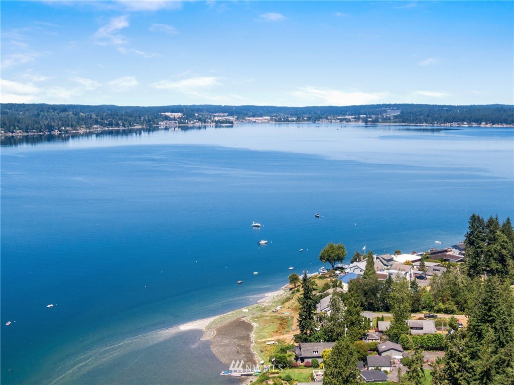 5011 Erlands Point Road Northwest Bremerton, WA 98312 - Photo 10 of 40 Gallery Image 10