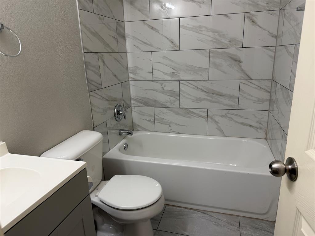 4029 Preferred Place Dallas, TX 75237 - Photo 22 of 29