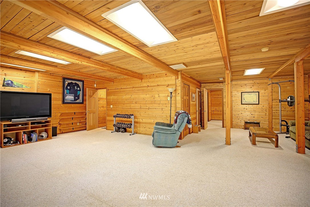 16335 Tiger Mountain Road Southeast Issaquah, WA 98027 - Photo 18 of 33 Gallery Image 18