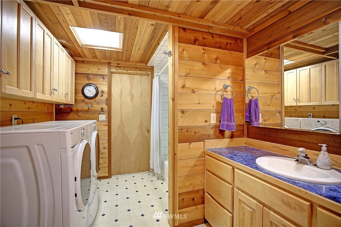 16335 Tiger Mountain Road Southeast Issaquah, WA 98027 - Photo 22 of 33 Gallery Image 22