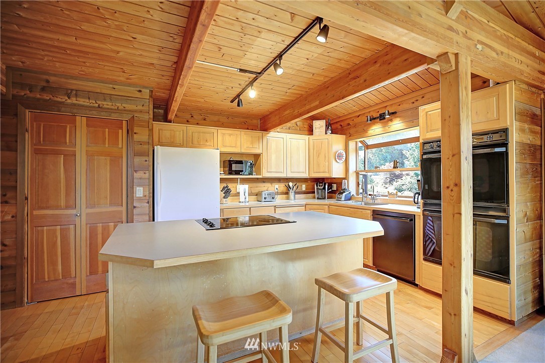 16335 Tiger Mountain Road Southeast Issaquah, WA 98027 - Photo 26 of 33 Gallery Image 26