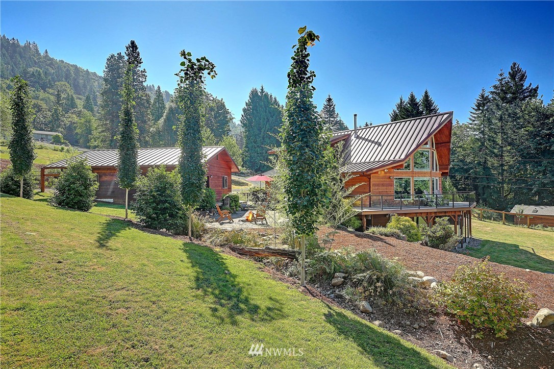16335 Tiger Mountain Road Southeast Issaquah, WA 98027 - Photo 5 of 33 Gallery Image 5