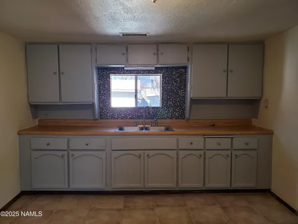 $2,900 | 515 South O'Leary Street, Flagstaff, AZ 86001