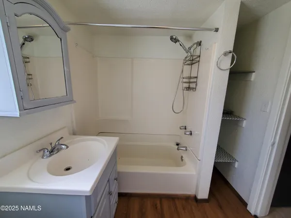 $2,900 | 515 South O'Leary Street, Flagstaff, AZ 86001