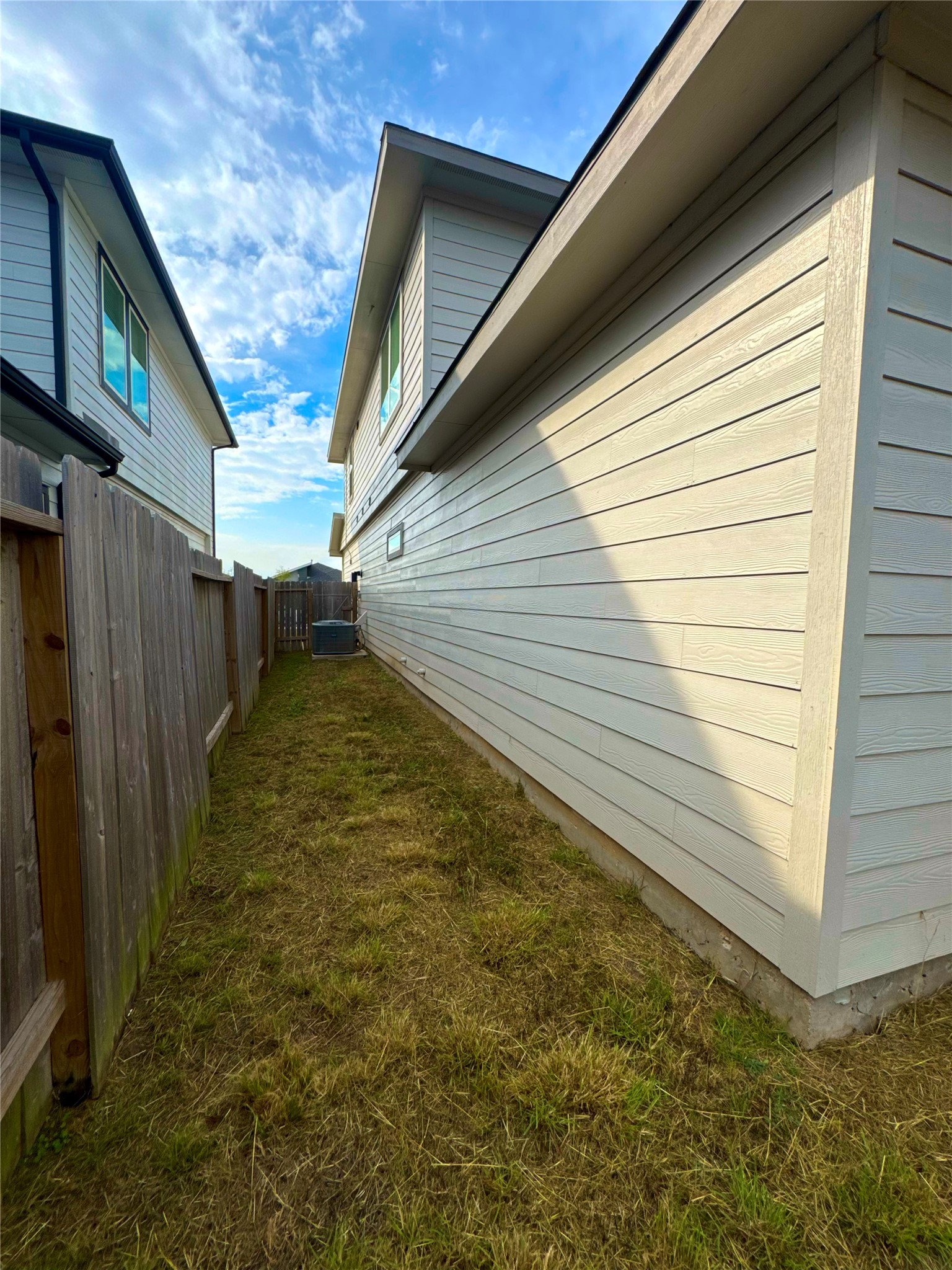 12711 Basinghall Lane Houston, TX 77047 - Photo 24 of 25 a view of backyard of house