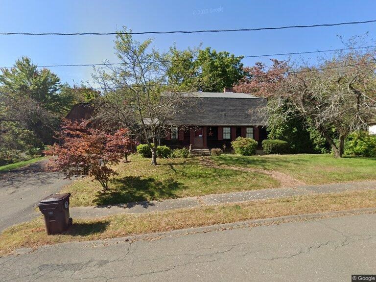39 Strawberry Hill Road Agawam, MA 01030 - Photo 1 of 4 Gallery Image 1