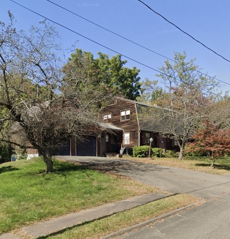 39 Strawberry Hill Road Agawam, MA 01030 - Photo 2 of 4 Gallery Image 2