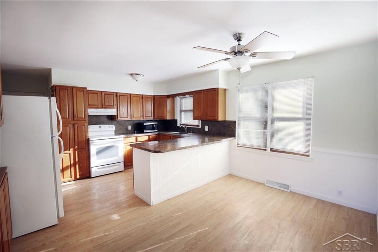 3494 Williamson Road Saginaw, MI 48601 - Photo 8 of 32 50035496-7.JPG