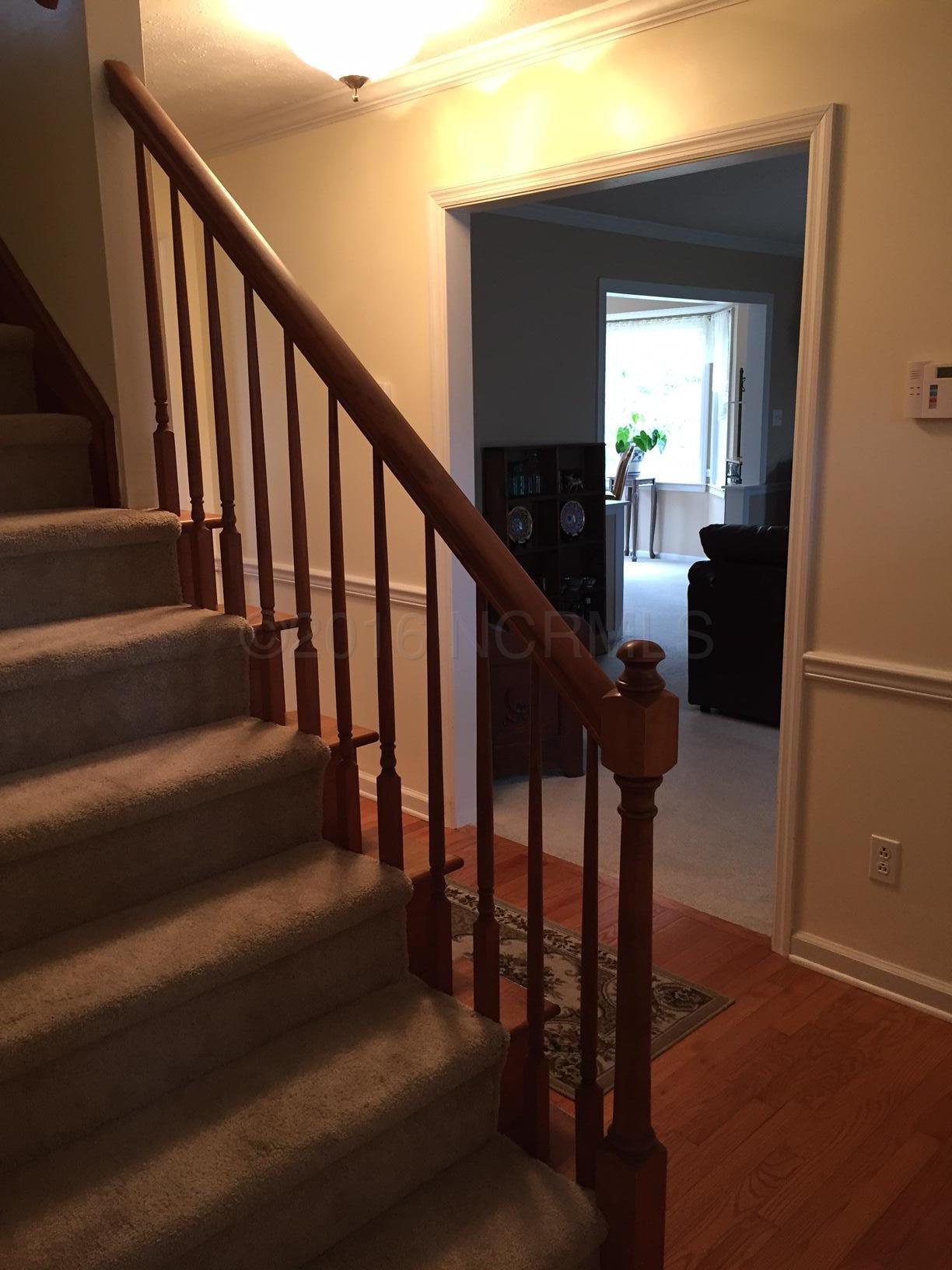 918 Fields Road New Bern, NC 28560 - Photo 5 of 32 additional foyer