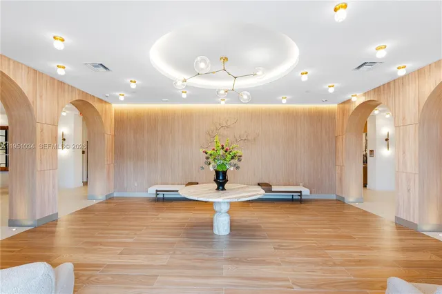 $3,323 | 208 North Federal Highway, Unit 623, Pompano Beach, FL 33062