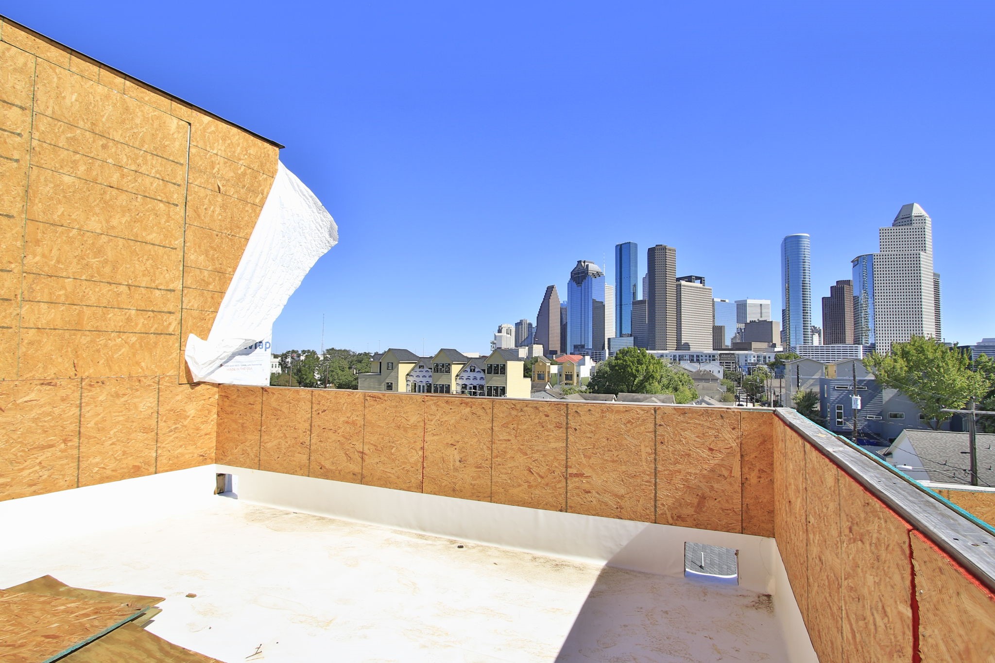1316 Robin Street, Unit B Houston, TX 77019 - Photo 14 of 43 a view of balcony with city view