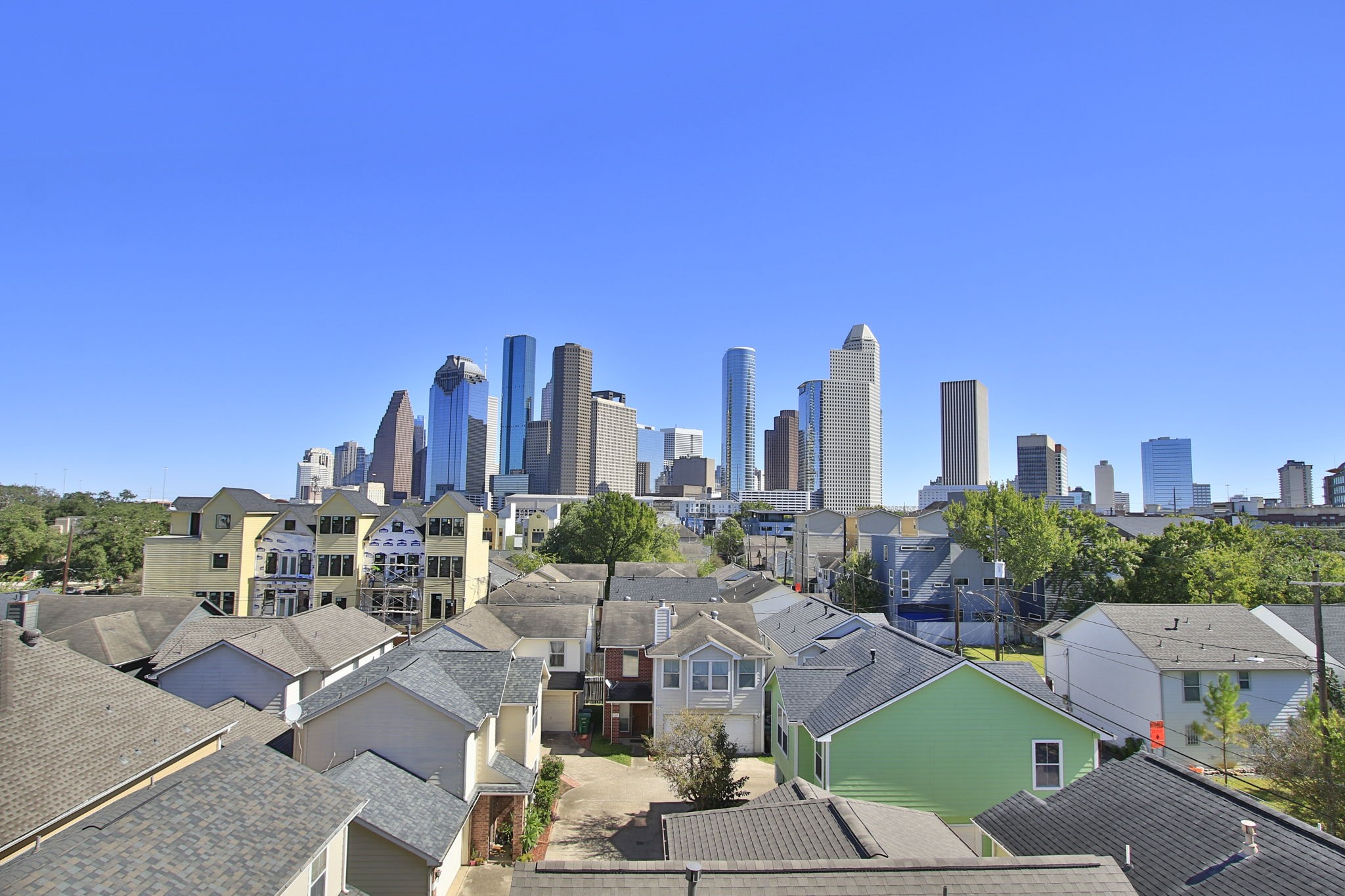1316 Robin Street, Unit B Houston, TX 77019 - Photo 15 of 43 a view of a city with tall buildings