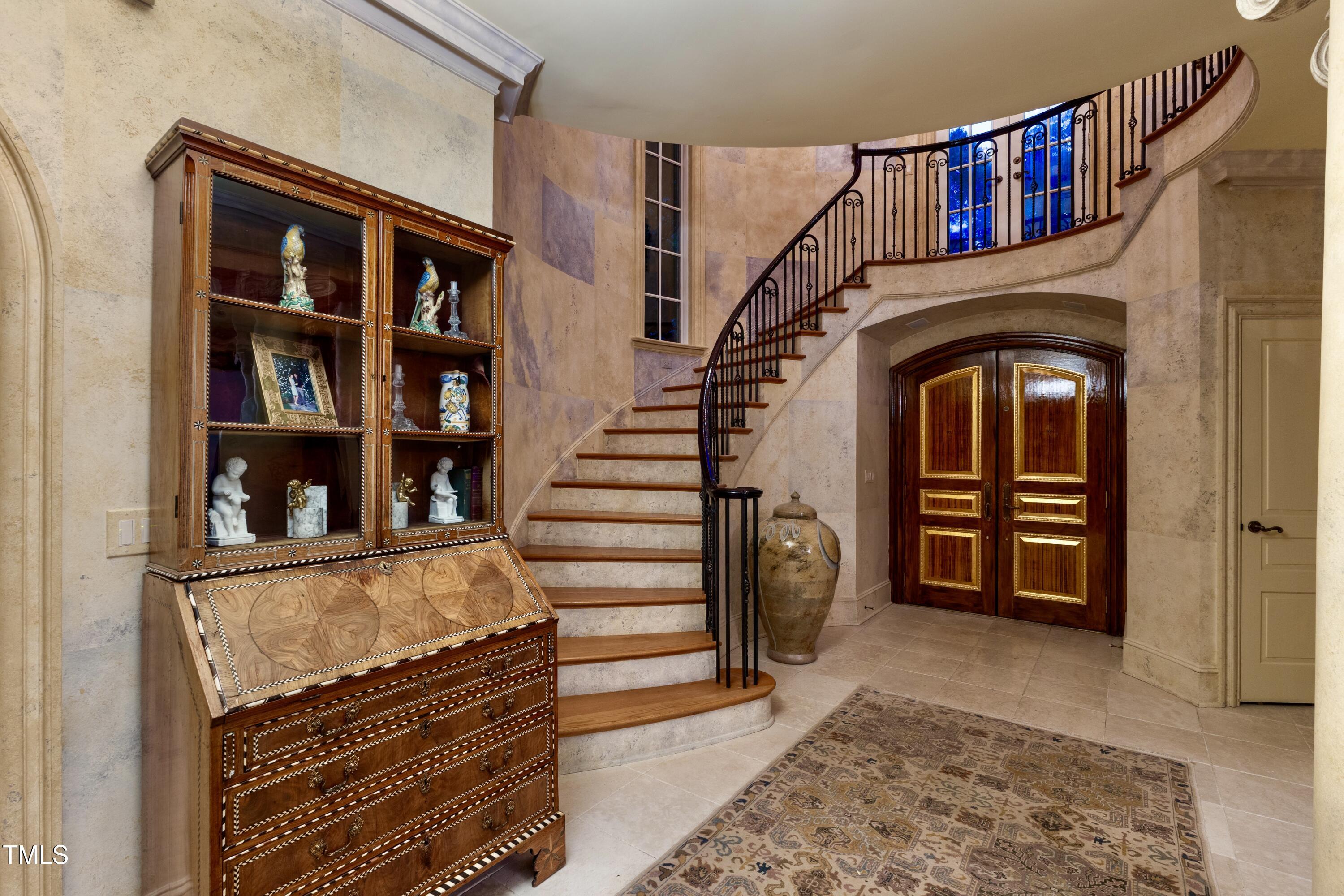 2658 Davis Street Raleigh, NC 27608 - Photo 13 of 99 Foyer (Twilight)