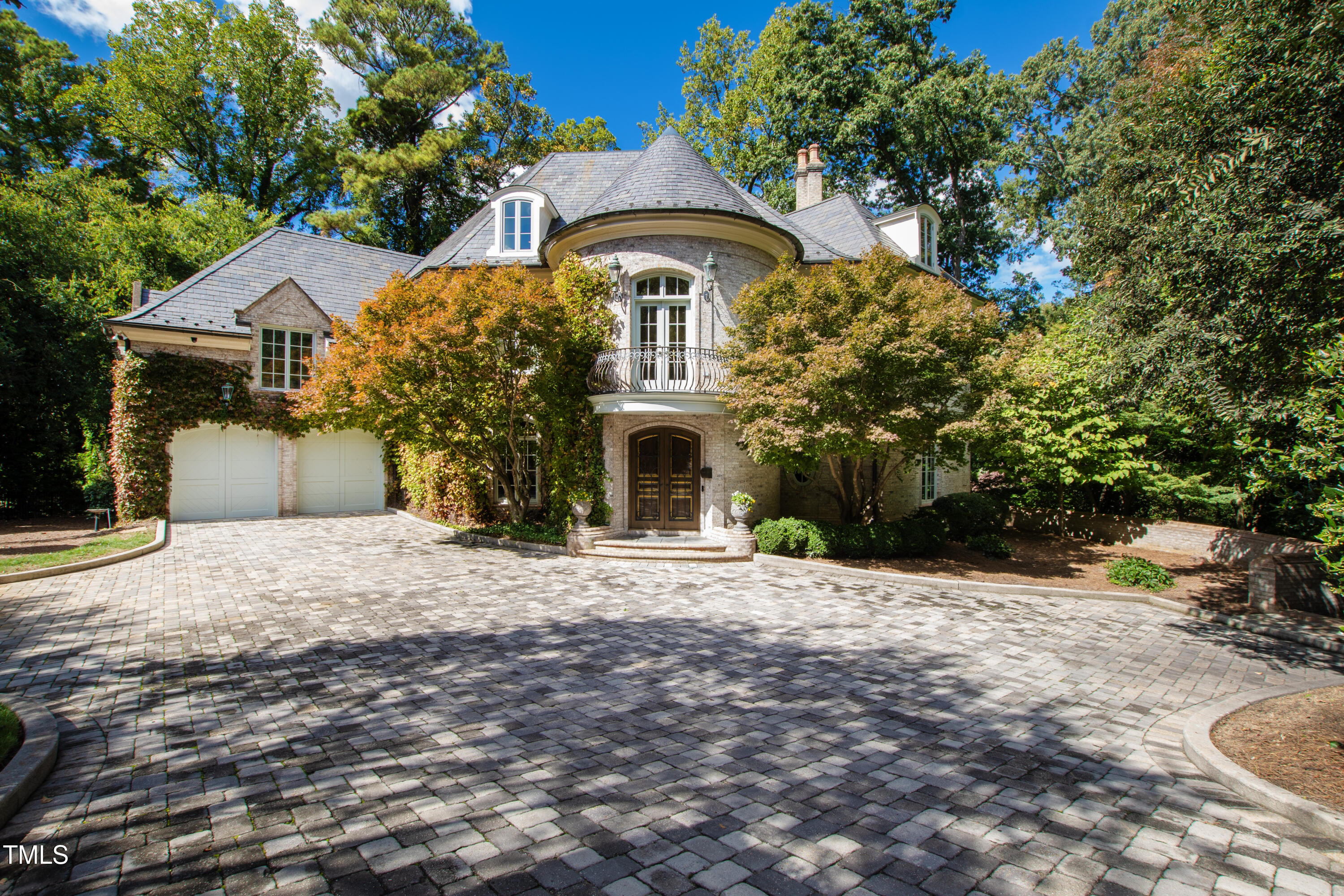 2658 Davis Street Raleigh, NC 27608 - Photo 3 of 99 Front