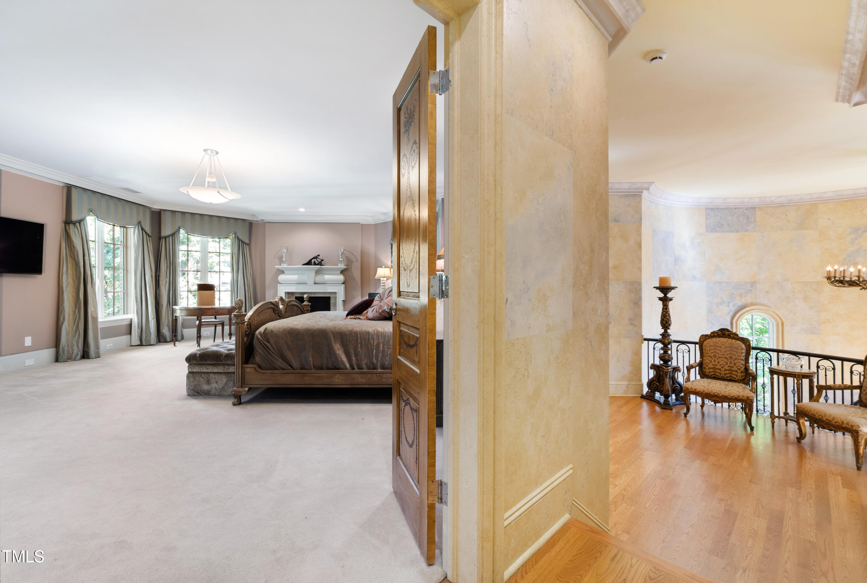 2658 Davis Street Raleigh, NC 27608 - Photo 52 of 99 Primary Suite