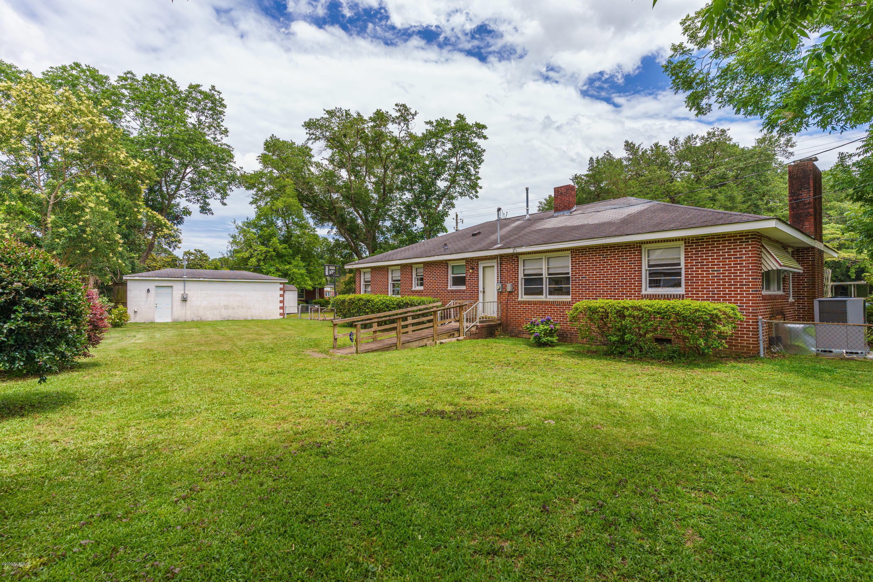 2501 Chestnut Street Wilmington, NC 28405 - Photo 27 of 28 2501 Chestnut St-8