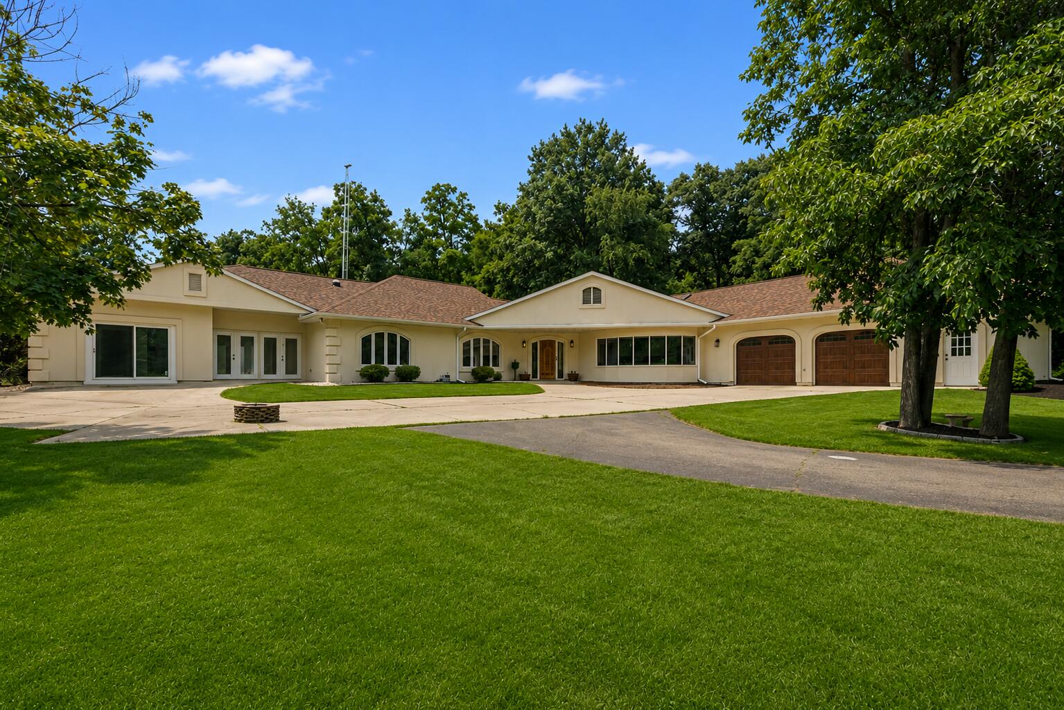 903 Hazel Ridge Road Elkhorn, WI 53121 - Photo 1 of 45 front
