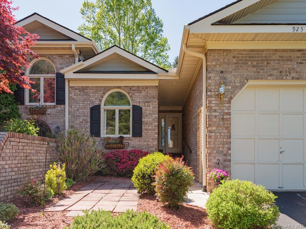 923 Kanuga Road Hendersonville, NC 28739 - Photo 2 of 12 Gallery Image 2