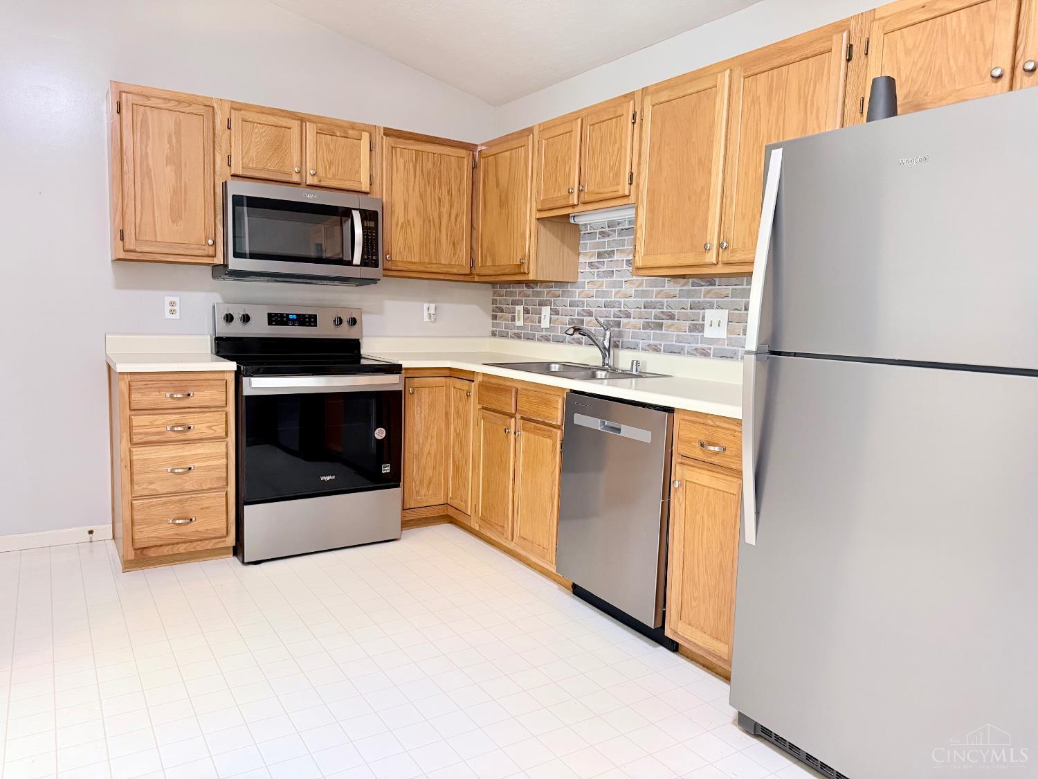 3701 West Galbraith Road, Unit 52 Cincinnati, OH 45247 - Photo 8 of 27 Gallery Image 8