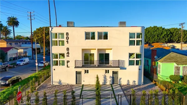 $4,125 | 801 East 84th Place, Unit 1/2, Los Angeles, CA 90001
