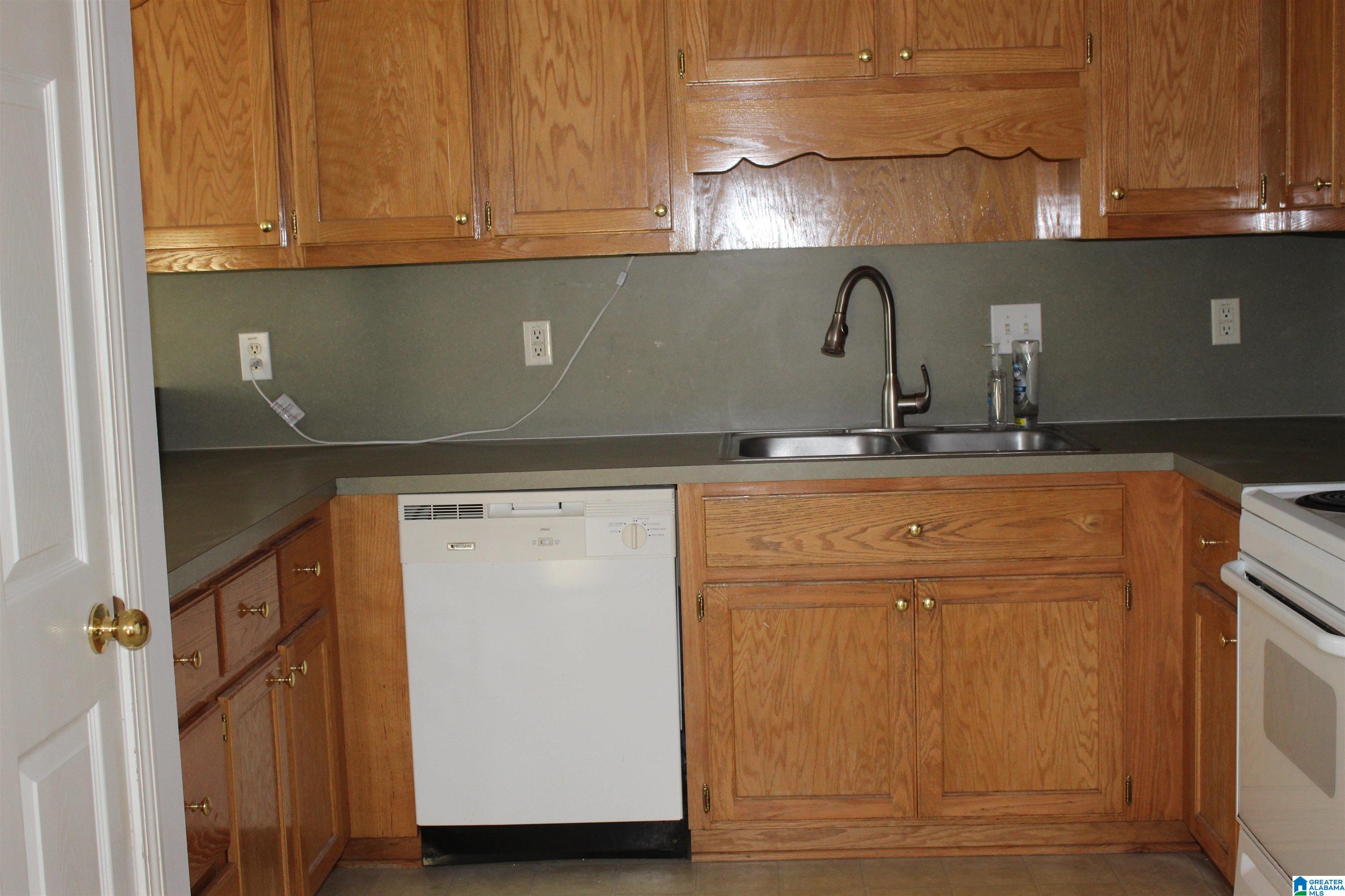 130 Cove Landing Calera, AL 35040 - Photo 13 of 35