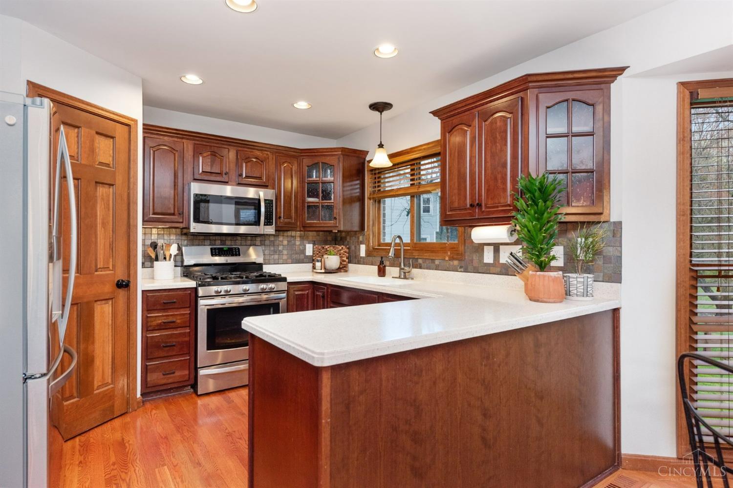 4829 Summerside Road Cincinnati, OH 45244 - Photo 9 of 47 Gallery Image 9