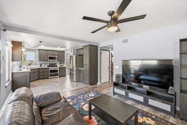 $625,000 | 3311 Groveland Way, Antelope, CA 95843