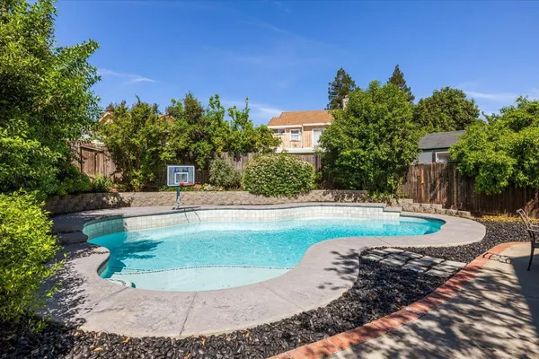 $625,000 | 3311 Groveland Way, Antelope, CA 95843