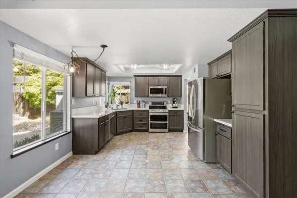 $625,000 | 3311 Groveland Way, Antelope, CA 95843