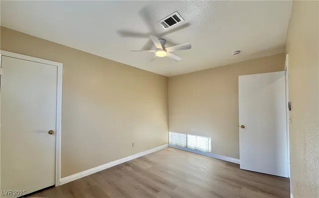 $2,050 | 1009 Torington Drive, Las Vegas, NV 89108