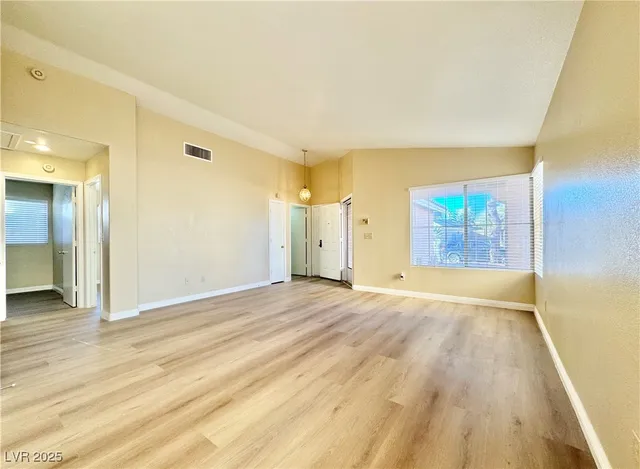 $2,050 | 1009 Torington Drive, Las Vegas, NV 89108