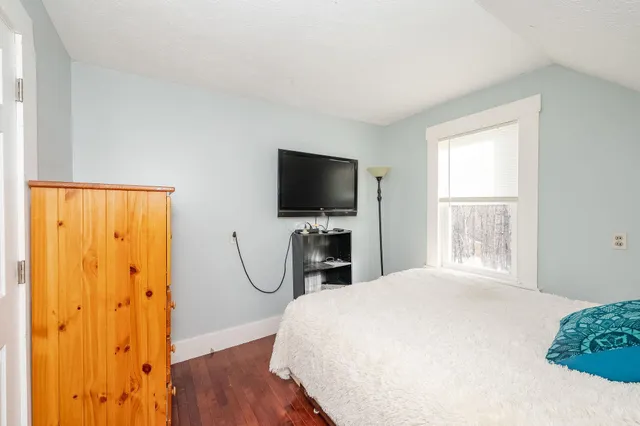 $324,900 | 89 Charles Street, Milton, NH 03851