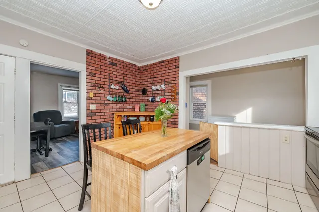 $324,900 | 89 Charles Street, Milton, NH 03851