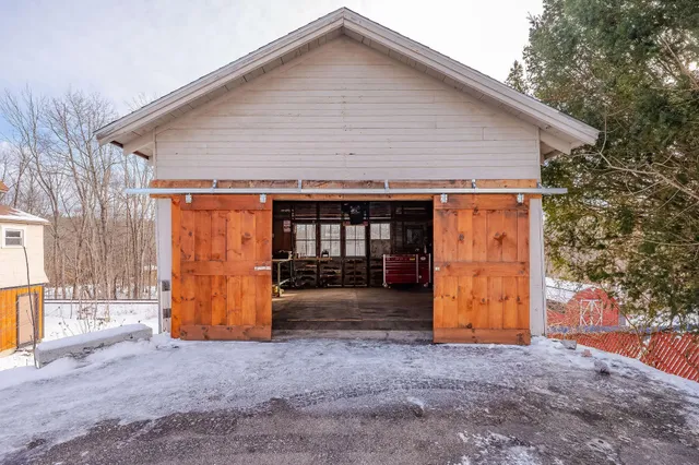 $324,900 | 89 Charles Street, Milton, NH 03851