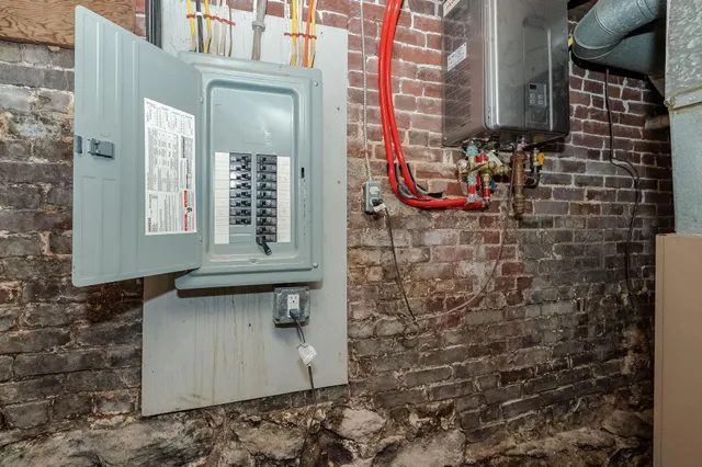 $324,900 | 89 Charles Street, Milton, NH 03851