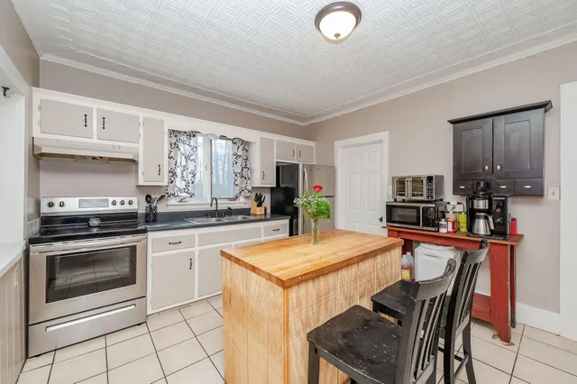 $324,900 | 89 Charles Street, Milton, NH 03851