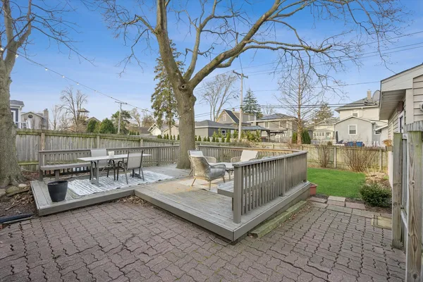 $499,000 | 4714 Highland Avenue, Downers Grove, IL 60515