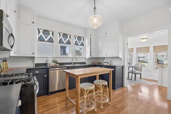 $499,000 | 4714 Highland Avenue, Downers Grove, IL 60515