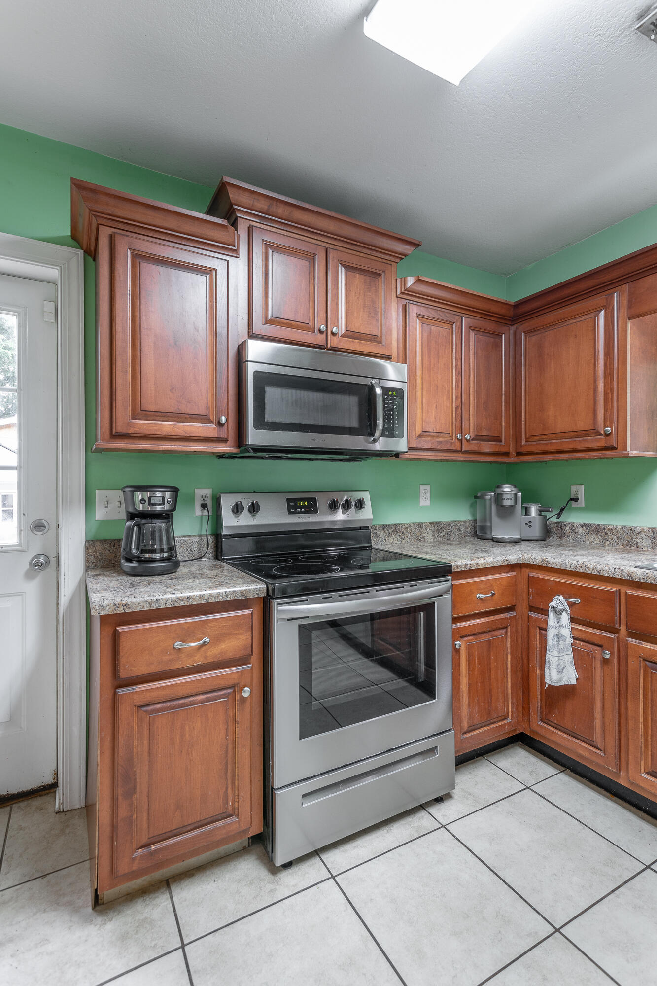 9039 Wooten Road Chattanooga, TN 37416 - Photo 12 of 47 9039 Wooten Rd-15