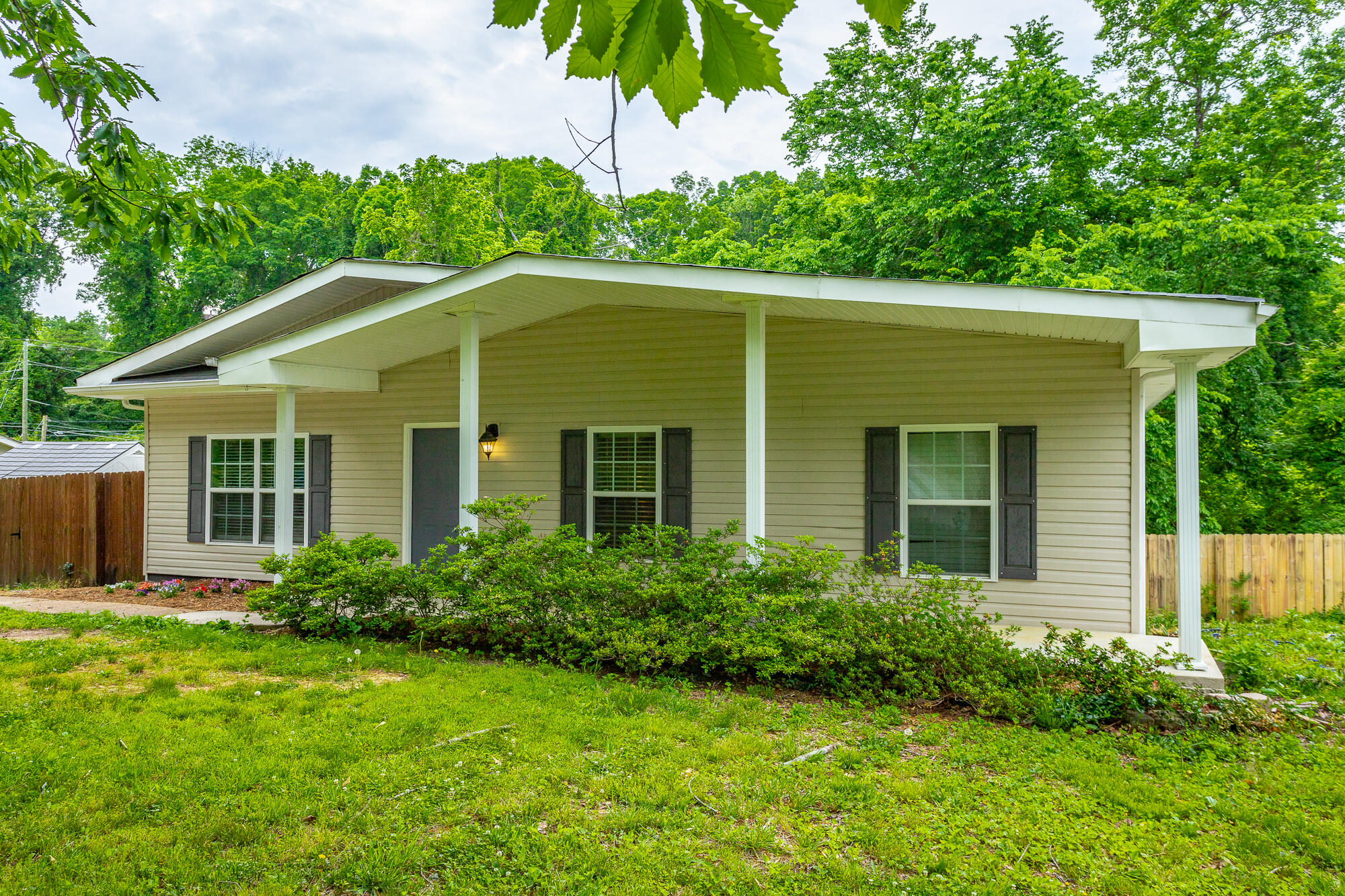 9039 Wooten Road Chattanooga, TN 37416 - Photo 40 of 47 9039 Wooten Rd-45
