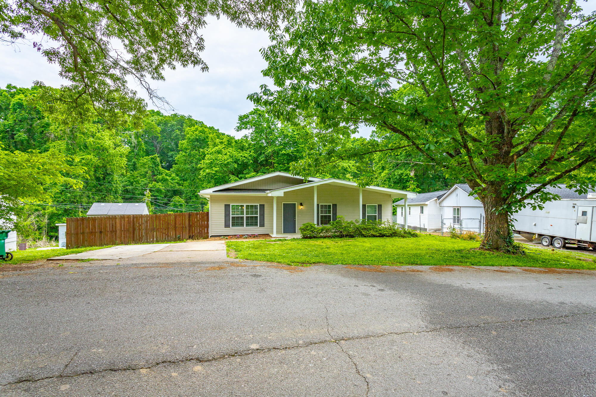 9039 Wooten Road Chattanooga, TN 37416 - Photo 45 of 47 9039 Wooten Rd-54